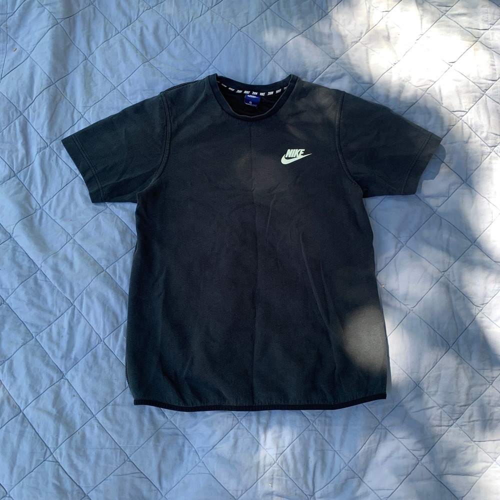 Unique Nike short sleeve sweatshirt w/ mesh back - black -‎ size medium